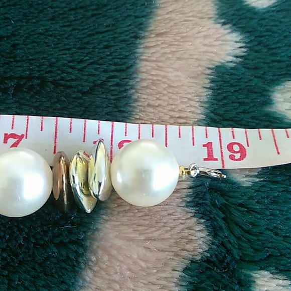 LARGE PEARL NECKLANCE. - Picture 4 of 4